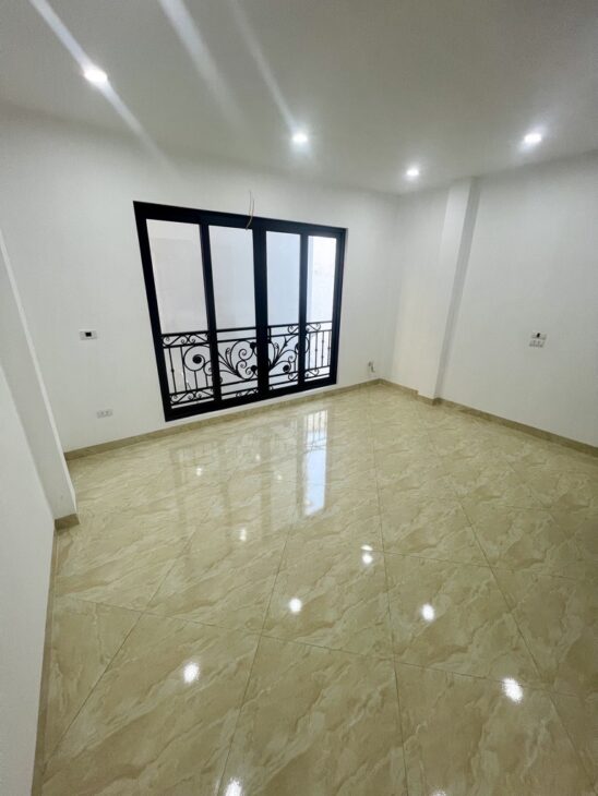 Chỉ 110 triệu Có NGAY NHÀ TO ĐẸP,FUUL NỘI THẤT CỔ ĐIỂN A-HÀNG XÓM TĐC TỨ HIỆP DÂN TRÍ CAO .
