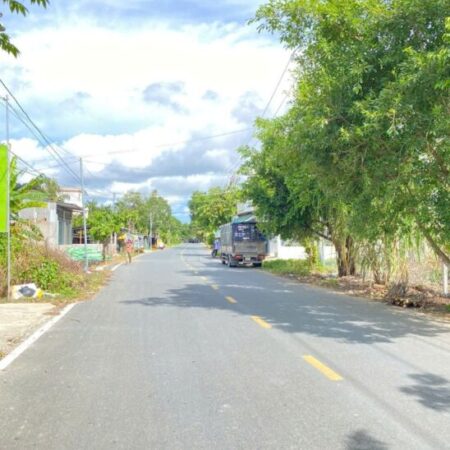 Nhà Đường Nguyễn Văn Quy, Hưng Phú, Cần Thơ: 270m², Sổ Hồng, Giá 3.2 Tỷ