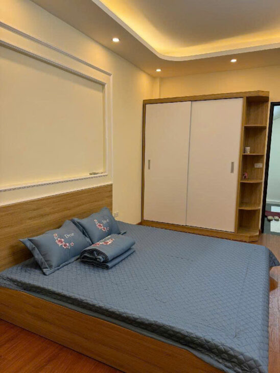 Bán Nhà Lĩnh Nam 32m 5 Tầng 4 Phòng Full Nội Thất Giá 5.19 Tỷ Sổ Riêng