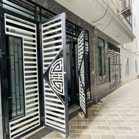 BÁN NHÀ GẦN ĐẠI HỌC PHENIKAA,DT 34m2 x 5T, MT 5.4m, 2 MẶT THOÁNG, NGÕ TO. GIÁ 5,5 TỶ