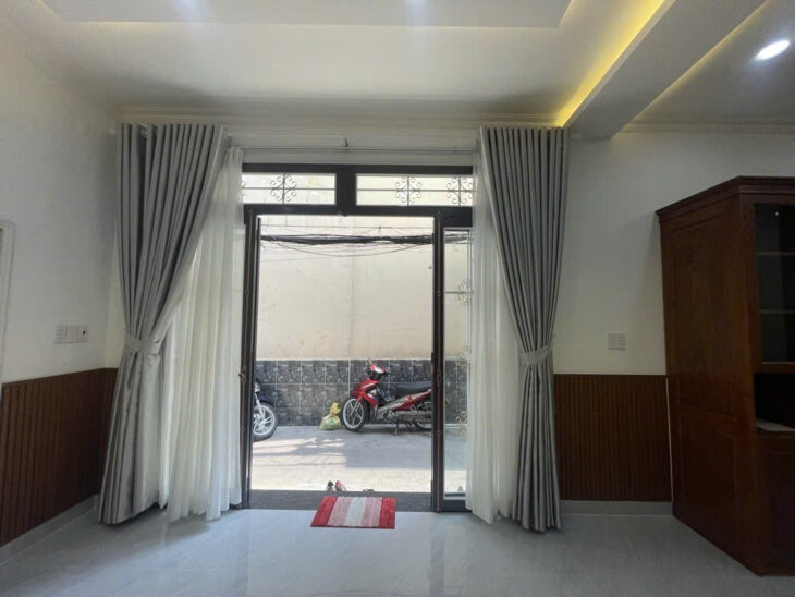 NHÀ MỚI LUNG LINH ĐẦY ĐỦ NỘI THẤT DỌN VÀO ĐÓN TẾT.