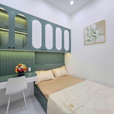 ????CHỈ HƠN 4 T.ỷ,????CÓ NGAY NHÀ 5 TẦNG, HỘ KHẨU LONG BIÊN, HÀNG XÓM VINHOMES !