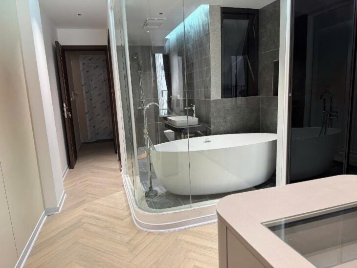 ANH TRAI BÁN NHÀ NGUYỄN SƠN- 6 TẦNG, OTO ĐỖ CỬA- THANG MÁY- VỊ TRÍ CỰC ĐẸP