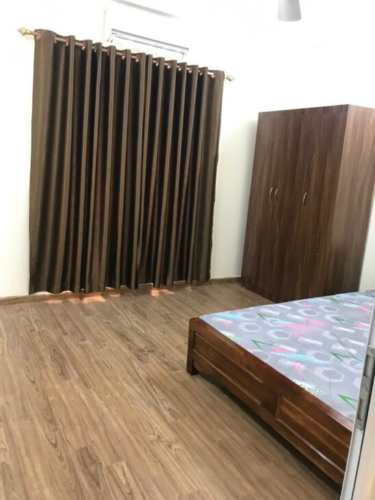 2 THOANG TRƯỚC SAU – NGÕ 3 GÁC ĐUA – LÊN TẦNG THOẢI MÁI – CHO THUÊ 25TR Xuân Đỉnh 46/102m, 4T, MT