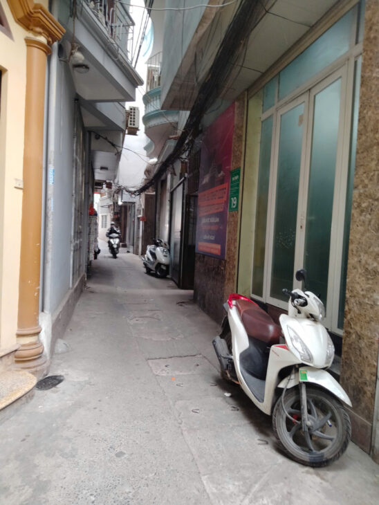 BÁN NHÀ TRẦN KHÁT CHÂN – HAI BÀ TRƯNG – DT 34M2 x 4T – MT 3.3M – 5.4 TỶ – Ô TÔ DỪNG ĐỖ 24/7