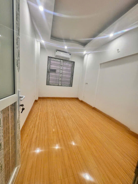 Cần Bán Nhà Đông Thiên, 23m 4 Tầng 3 Ngủ, Giá 3.2 Tỷ Sổ Chung Phôi Riêng