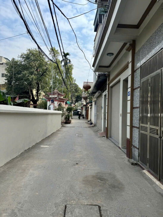 Bán 97m yên duyên tặng nhà lô góc ô tô kinh doanh hoàng mai