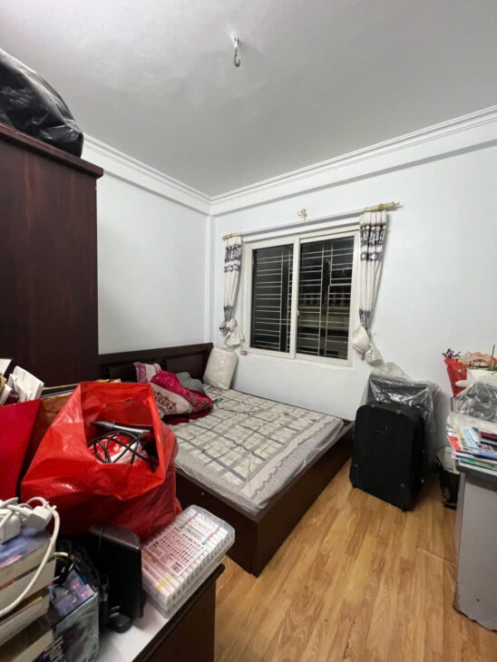 Bán nhà phố Minh Khai, 65m2, 2 nhà ra ô tô, trước sau đều có sân rộng, ngõ thông, 10.x TỶ.