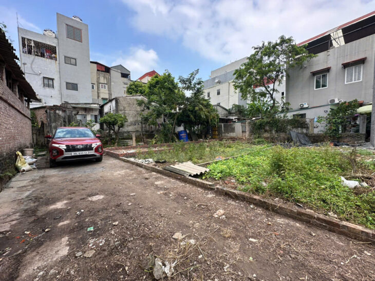 BÁN ĐẤT ĐẢN MỖ, UY NỖ, ĐÔNG ANH. DIỆN TÍCH 50M2, MT4M. GIÁ 70TR/M.