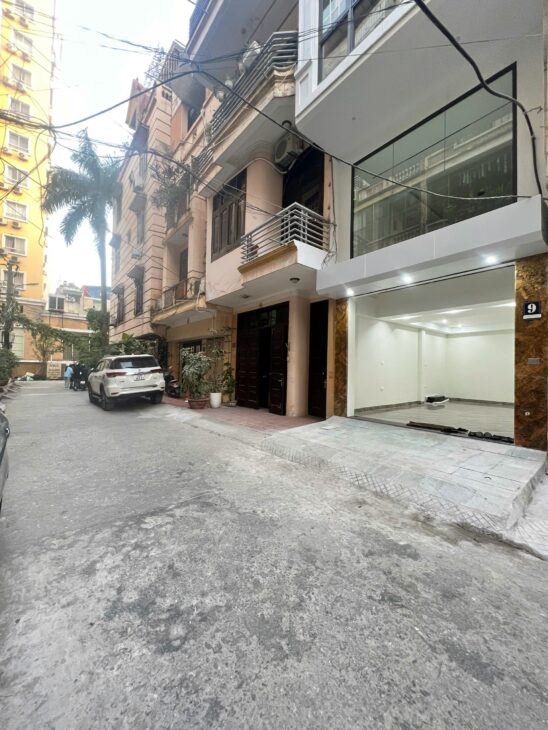 Bán gấp nhà riêng đẹp Vừa ở Vừa cho thuê căn hộ tại Ngõ 217 Đê La Thành, Đống Đa, Hà Nội, 25,9 tỷ,