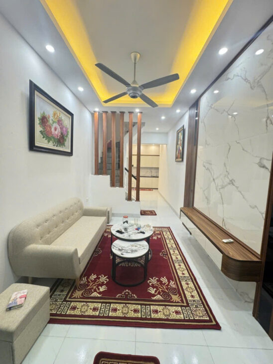 Nhỉnh 7 tỷ Đội Cấn 41 m, 4 tầng, MT 3,5m NHÀ MỚI DÂN XÂY, TRƯỚC MẶT THOÁNG- NGÕ NÔNG