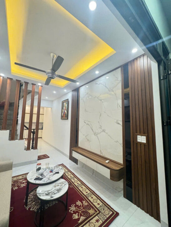 Nhỉnh 7 tỷ Đội Cấn 41 m, 4 tầng, MT 3,5m NHÀ MỚI DÂN XÂY, TRƯỚC MẶT THOÁNG- NGÕ NÔNG