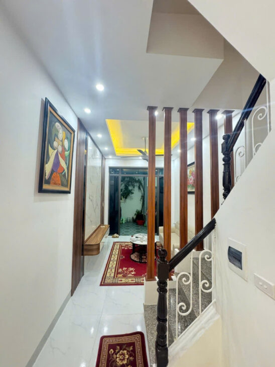 Nhỉnh 7 tỷ Đội Cấn 41 m, 4 tầng, MT 3,5m NHÀ MỚI DÂN XÂY, TRƯỚC MẶT THOÁNG- NGÕ NÔNG