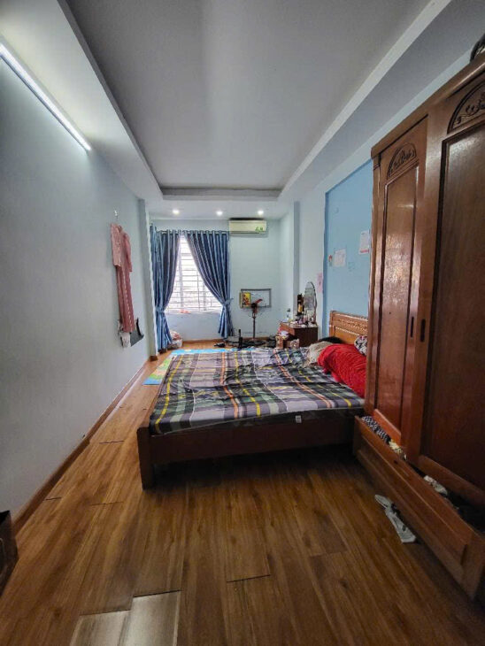 Bán nhà vĩnh hưng 5 tầng long lanh ở ngay hoàng mai