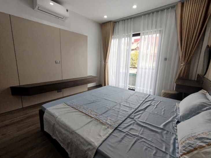 NHÀ MỚI FULL NỘI THẤT GẦN AEON MALL LONG BIÊN