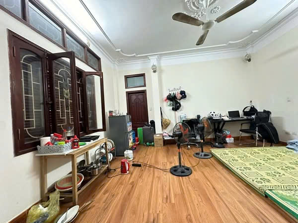 Bán gấp nhà riêng 4 Tầng 105m2, 22 tỷ, Mặt Ngõ 81 Thái Thịnh, Q.Đống Đa, HN Vừa ở ừa kinh doanh