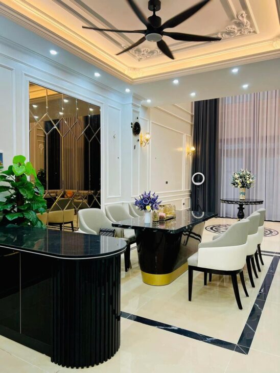 BÁN NHÀ NGÕ 331 BÁT KHỐI, FULL NỘI THẤT, CHỈ VÀI BƯỚC RA PHỐ