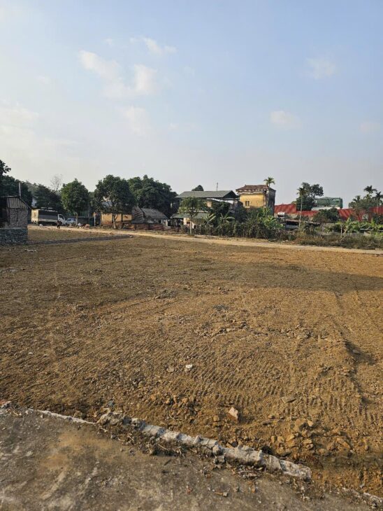 Bán thửa đất đẹp trục chính Phú Mãn sát QL21, khu CNC2 đường to 225m nhỉnh 4tỷ