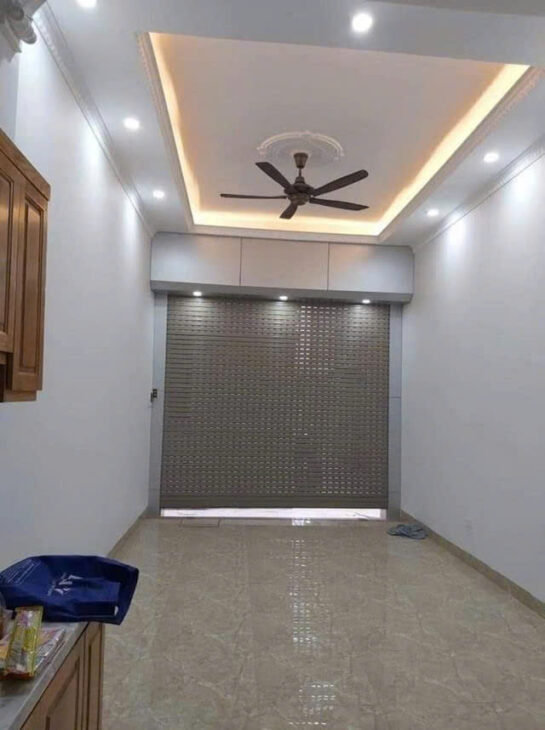 Bán Nhà Cầu Giấy 5 Tầng Dân Xây, Ngõ 3 Gác, Kinh Doanh Dòng Tiền, MT 4m/DT 32m2, 7.5 Tỷ