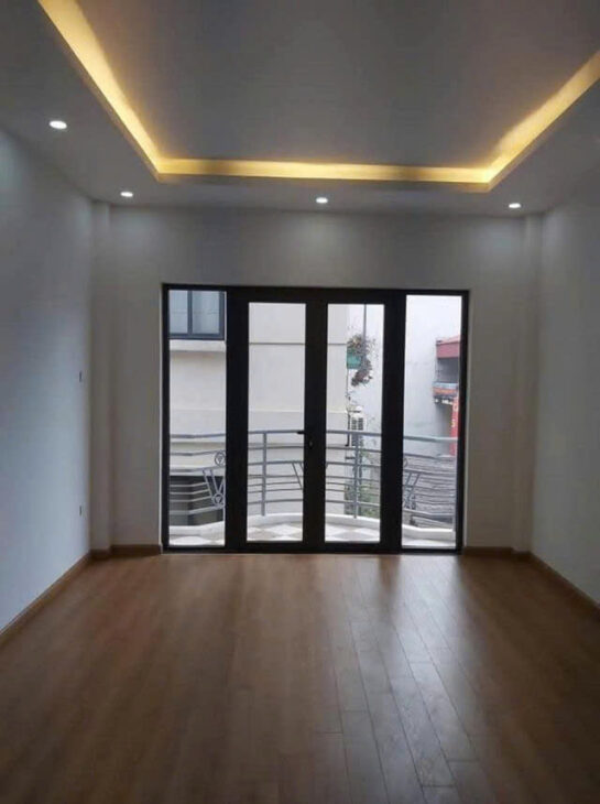 Bán Nhà Cầu Giấy 5 Tầng Dân Xây, Ngõ 3 Gác, Kinh Doanh Dòng Tiền, MT 4m/DT 32m2, 7.5 Tỷ