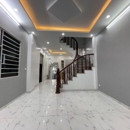 Bán nhà Cầu Đơ 4 giá 8.9 tỷ, diện tích 35m2, 4 tầng, mặt tiền 4.5m