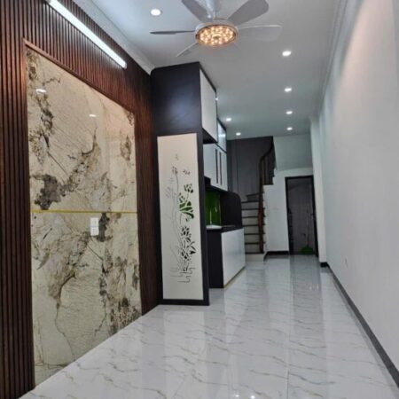 Bán nhà 30m² 4 tầng, Nguyễn Khoái, Hoàng Mai, 5.9 tỷ – Full nội thất