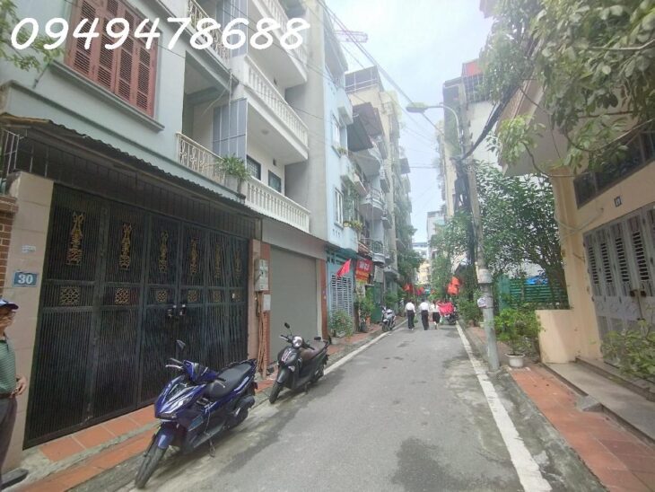 TRẦN CUNG – Ô TÔ TRÁNH – VỈA HÈ – 4 TẦNG MT 4.5M