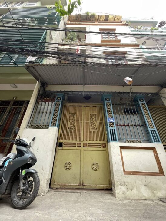 Bán nhà Lĩnh Nam giá 9 tỷ, diện tích 64m2, 4 tầng, mặt tiền 5.5m