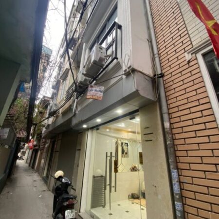 Bán nhà Trương Định giá 5.6 tỷ, diện tích 24m2, 4 tầng, mặt tiền 3m