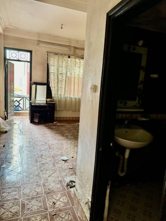 Bán nhà Hoàng Mai giá 6.5 tỷ, diện tích 30m2, 5 tầng, mặt tiền 4m