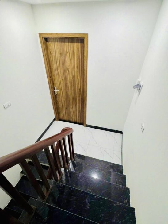 Bán nhà Nhân Trạch, Phú Lương giá 5.5 tỷ, diện tích 41m2, 4 tầng, mặt tiền 5m