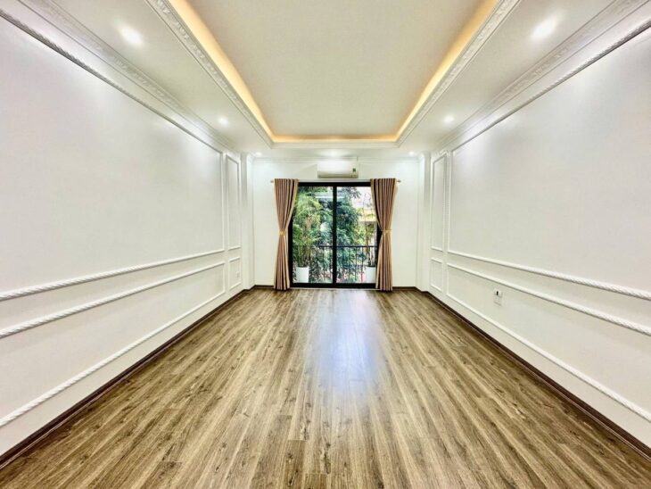 Bán nhà Thanh Bình giá 7.4 tỷ, diện tích 32m2, 5 tầng, mặt tiền 4m