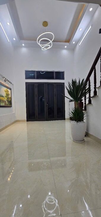 Bán nhà Kiên Giang giá 6.9 tỷ, diện tích 37m2, 5 tầng, mặt tiền 4m