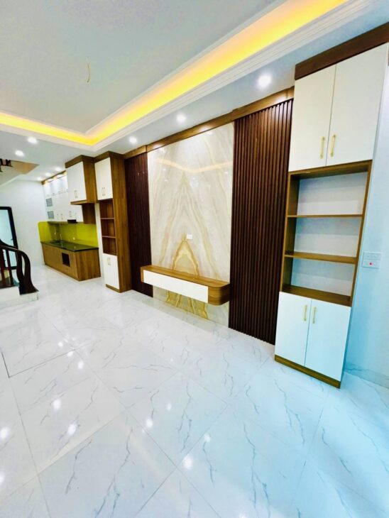 Bán nhà Nhân Trạch, Phú Lương giá 5.5 tỷ, diện tích 41m2, 4 tầng, mặt tiền 5m