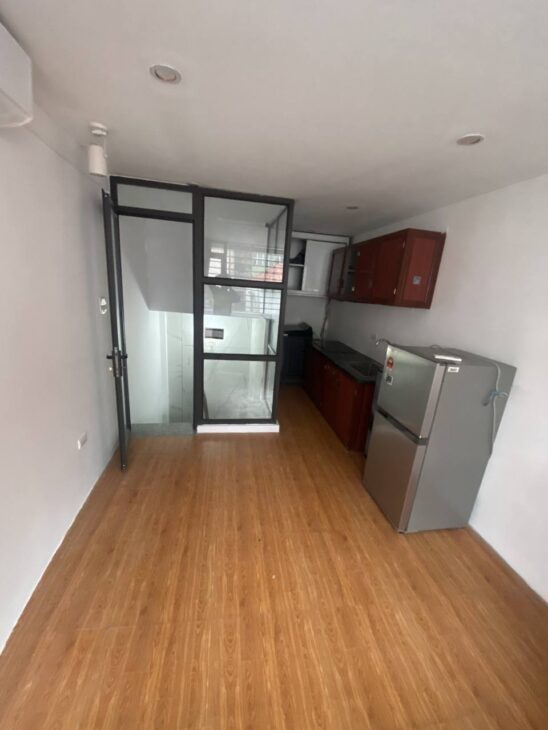 Bán nhà Trương Định giá 5.6 tỷ, diện tích 24m2, 4 tầng, mặt tiền 3m