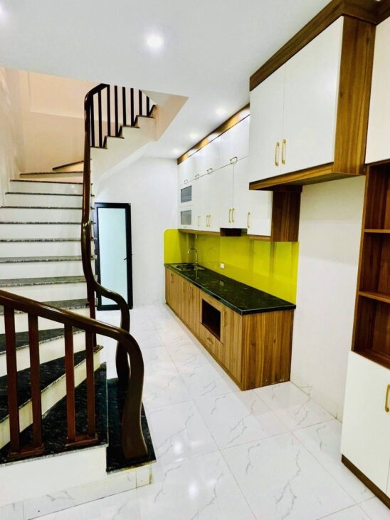 Bán nhà Nhân Trạch, Phú Lương giá 5.5 tỷ, diện tích 41m2, 4 tầng, mặt tiền 5m