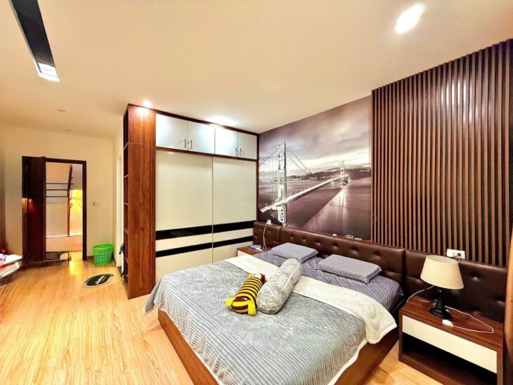 Bán nhà Chiến Thắng giá 12.5 tỷ, diện tích 43m2, 5 tầng, mặt tiền 4.5m