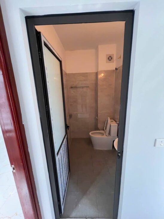 Bán nhà Hoà Bình-Yên Nghĩa giá 4.7 tỷ, diện tích 38m2, 4 tầng, mặt tiền 5m