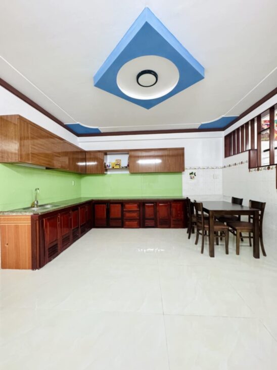 ???? Bán nhà nhà 3 tầng đẹp, kiên cố, sát chợ Miếu Bông, 100m2, kinh doanh rất tốt chỉ hơn 2 tỷ