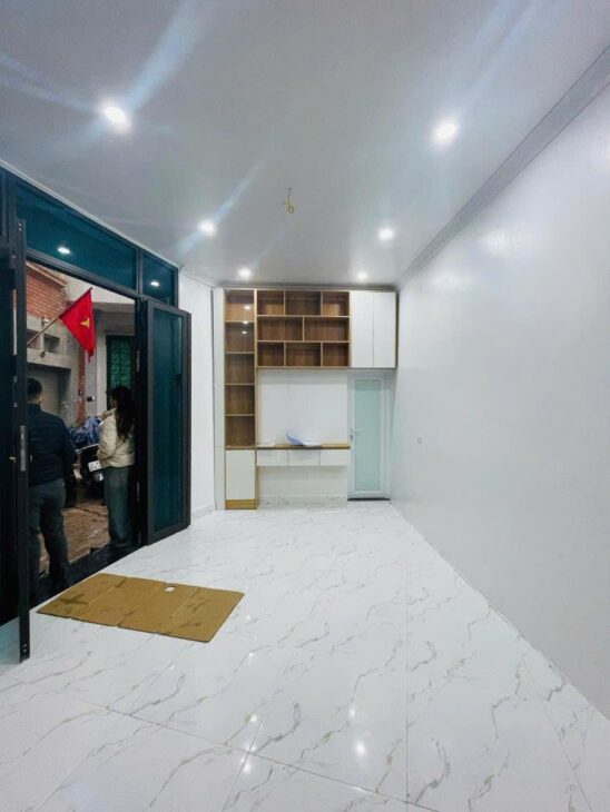 Bán nhà 32m², 5 tầng, 3PN, 4WC, Định Công Hạ, Hoàng Mai, 4.6 tỷ – Sổ đỏ