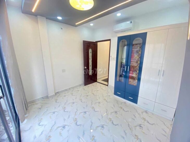 Nhà 2 Lầu Sân Thượng_Đường 6m_Phan Huy Ích