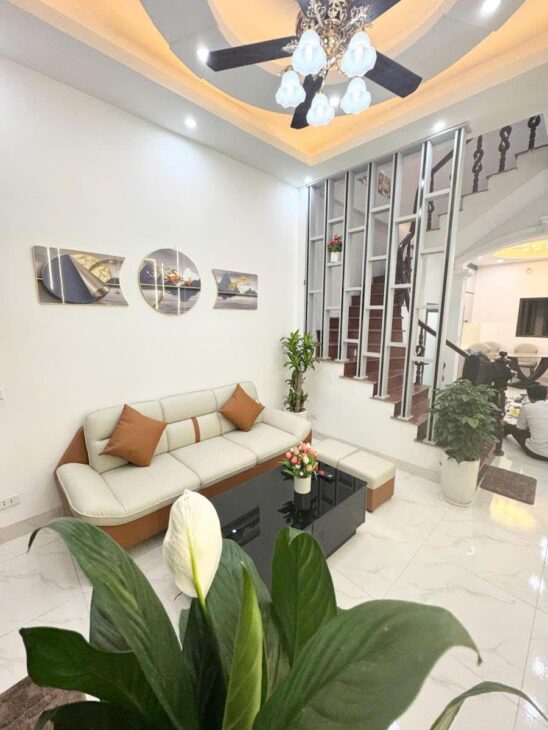Bán nhà 4 tầng, 40m², 4 ngủ, Định Công Hạ, Hoàng Mai, 6.1 tỷ – Sổ đỏ chính chủ