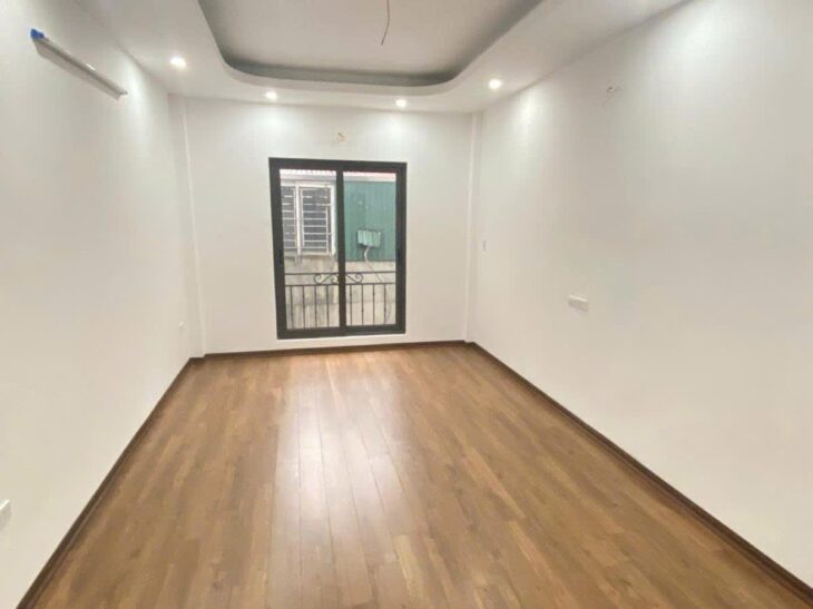 Bán nhà 35m², Hoàng Mai – 5.95 tỷ, 5 tầng, 3PN, 4WC, sổ đỏ