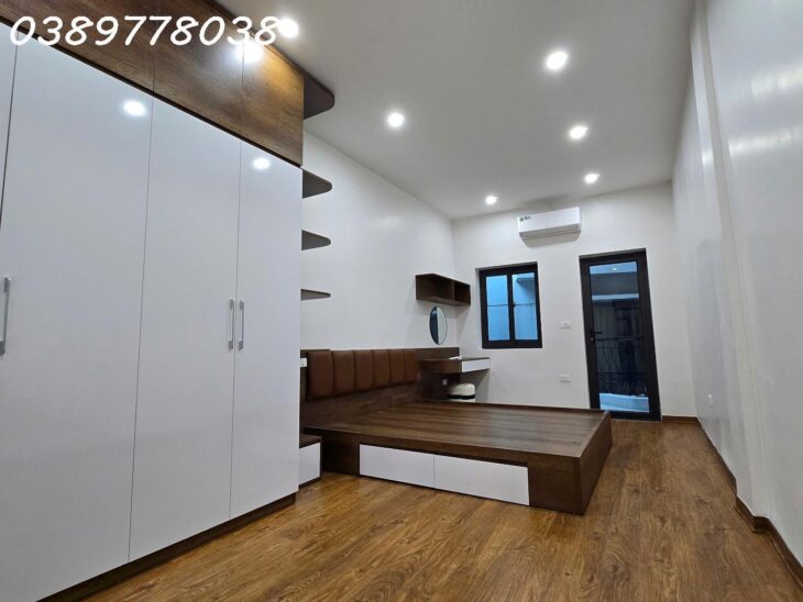 BÁN NHÀ NGÕ 596 HOÀNG HOA THÁM- VỊ TRÍ SIÊU ĐỈNH – NGÕ THÔNG – NHÀ ĐẸP LONG LANH – CÁCH MẶT PHỐ