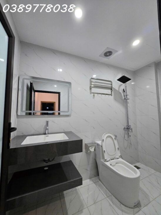 BÁN NHÀ NGÕ 596 HOÀNG HOA THÁM- VỊ TRÍ SIÊU ĐỈNH – NGÕ THÔNG – NHÀ ĐẸP LONG LANH – CÁCH MẶT PHỐ