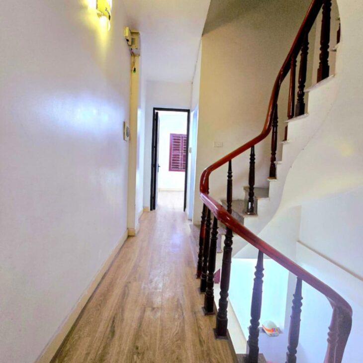 NHÀ ĐẸP – QUẬN CẦU GIẤY – LÔ GÓC 3 THOÁNG – DT 40M2 – NHỈNH 7 TỶ