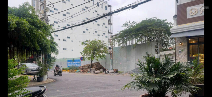 200 tỷ có thương lượng nhẹ đất 1984m2 với 2 mặt tiền lớn, hạ tầng hoàn chỉnh, khu dân cư đông đúc