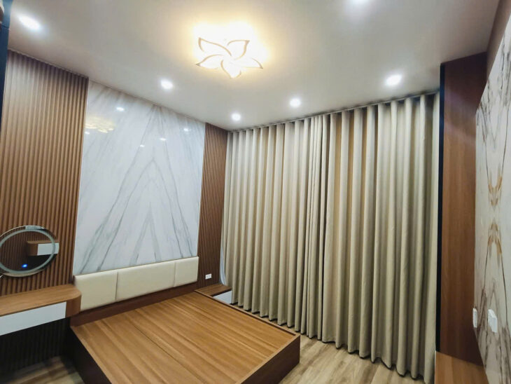 ĐẲNG CẤP HOÀNG CẦU – PHÂN LÔ – Ô TÔ