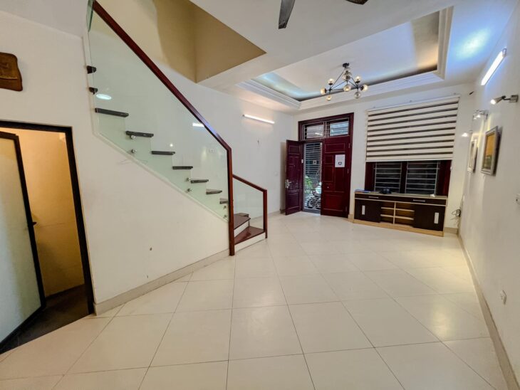 BÁN NHÀ PHÂN LÔ HOÀNG VĂN THÁI THANH XUÂN, OTO TRÁNH NGÕ THÔNG KINH DOANH, 52M2; 18.X TỶ