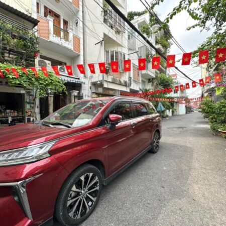 SIÊU HÓT, VÍP, NHÀ PHẠM VĂN ĐỒNG 35M2X6T,MT=5M,THANG MÁY,1 NHÀ RA Ô TÔ TRÁNH, 8 TỶ